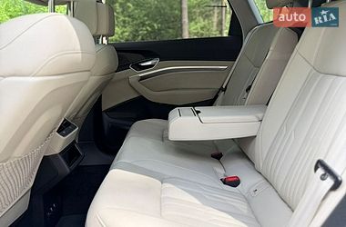 Внедорожник / Кроссовер Audi e-tron 2019 в Львове