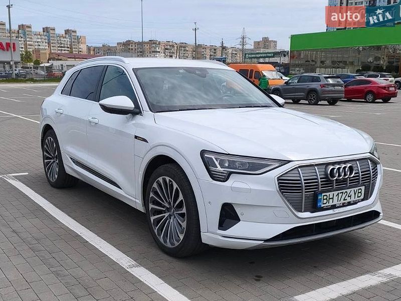 Позашляховик / Кросовер Audi e-tron 2019 в Одесі