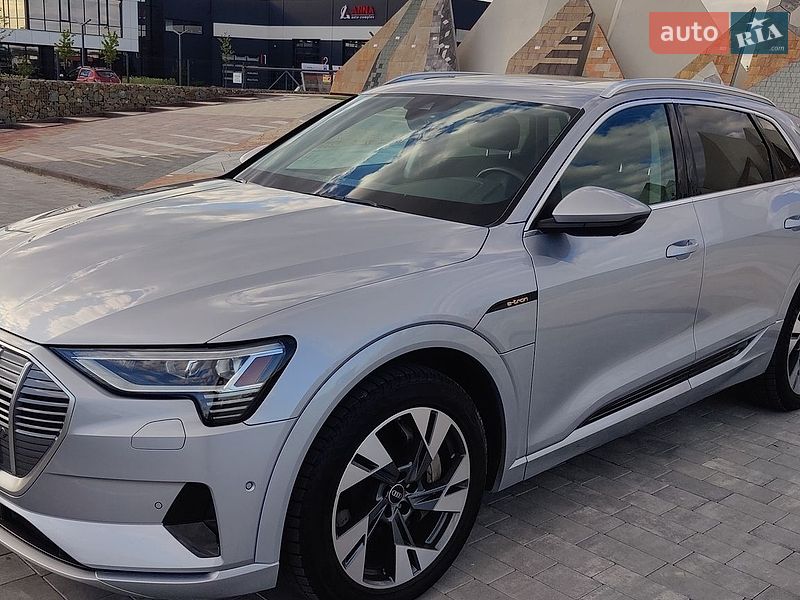 Внедорожник / Кроссовер Audi e-tron 2021 в Львове