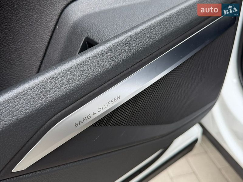 Позашляховик / Кросовер Audi e-tron 2019 в Володимирі