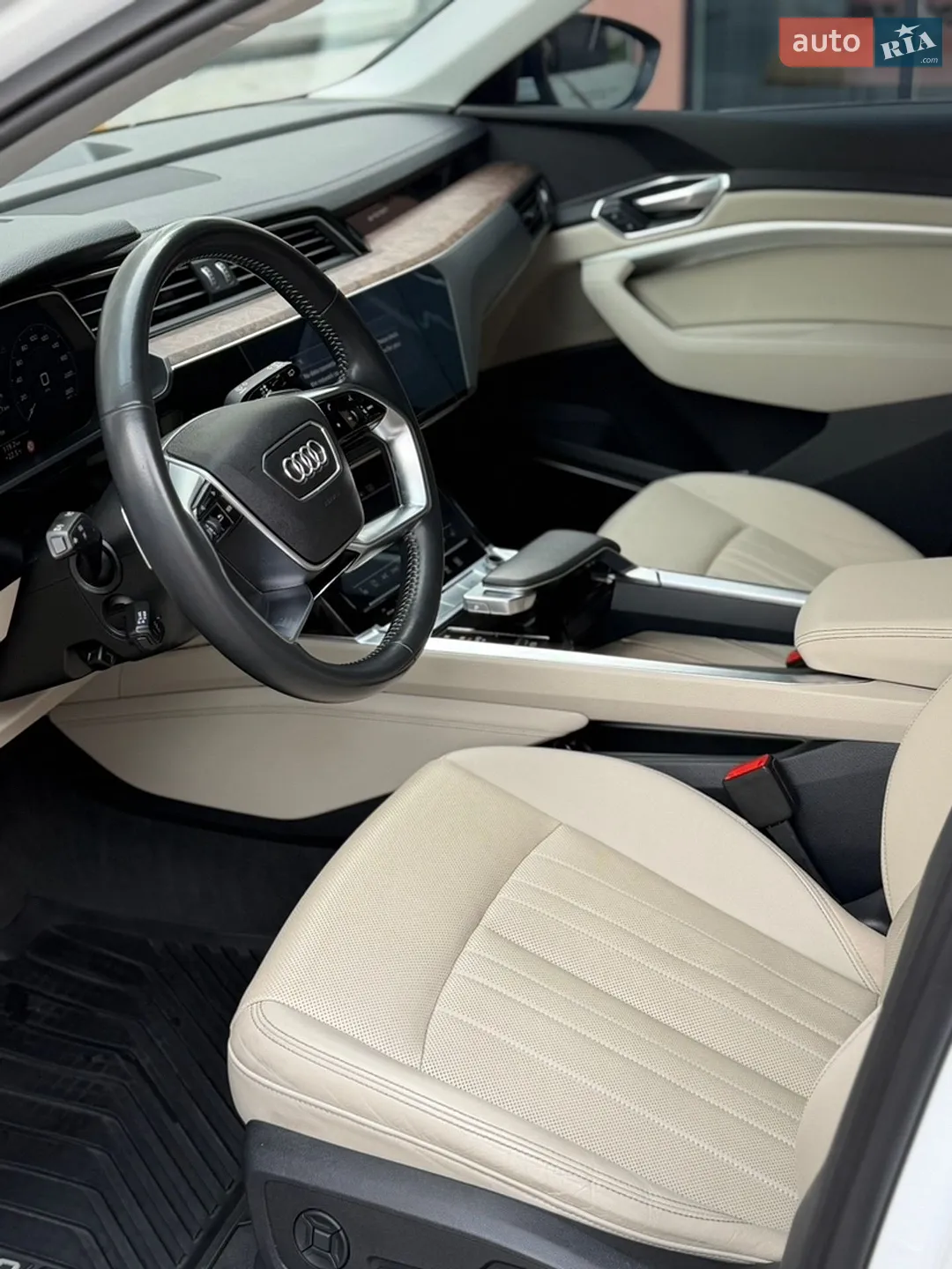 2019 Audi e-tron - мініатюра 52