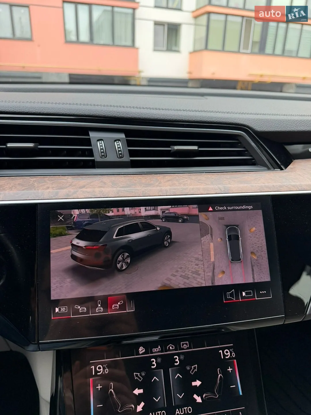 2019 Audi e-tron - мініатюра 71