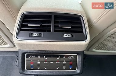 Позашляховик / Кросовер Audi e-tron 2019 в Володимирі
