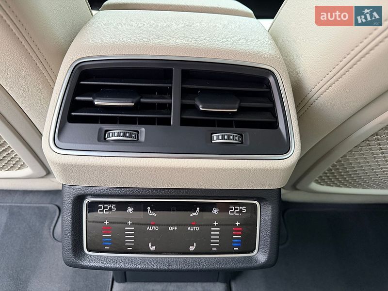 Позашляховик / Кросовер Audi e-tron 2019 в Володимирі