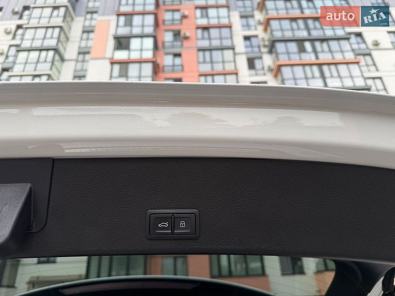 Позашляховик / Кросовер Audi e-tron 2019 в Володимирі