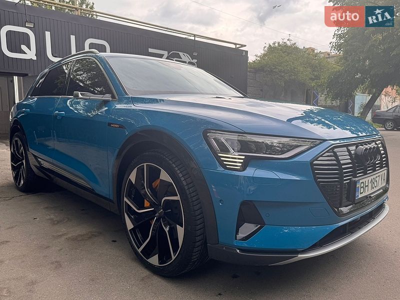 Audi e-tron 2019