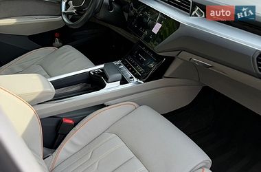 Позашляховик / Кросовер Audi e-tron 2020 в Львові