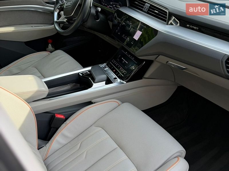 Позашляховик / Кросовер Audi e-tron 2020 в Львові