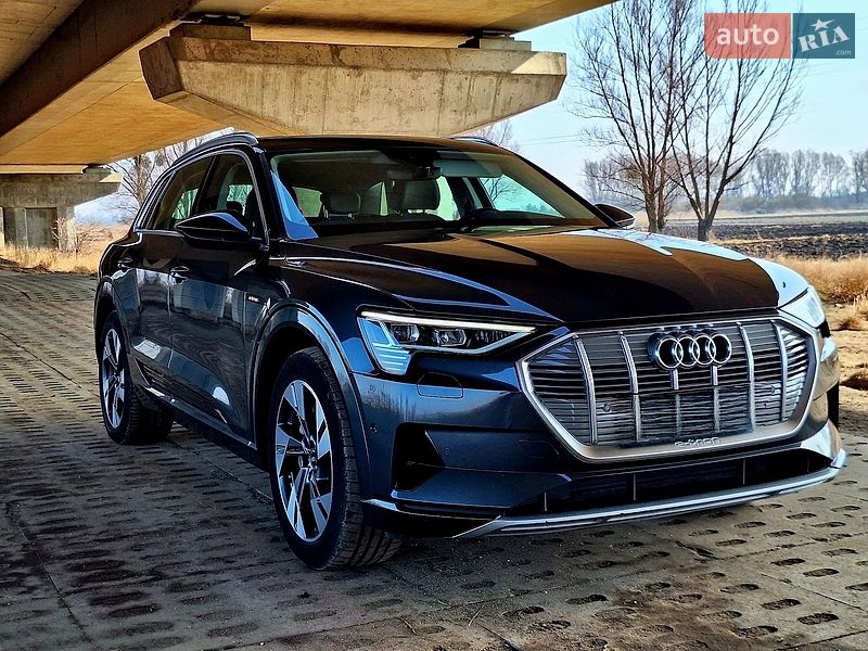 Позашляховик / Кросовер Audi e-tron 2019 в Тернополі