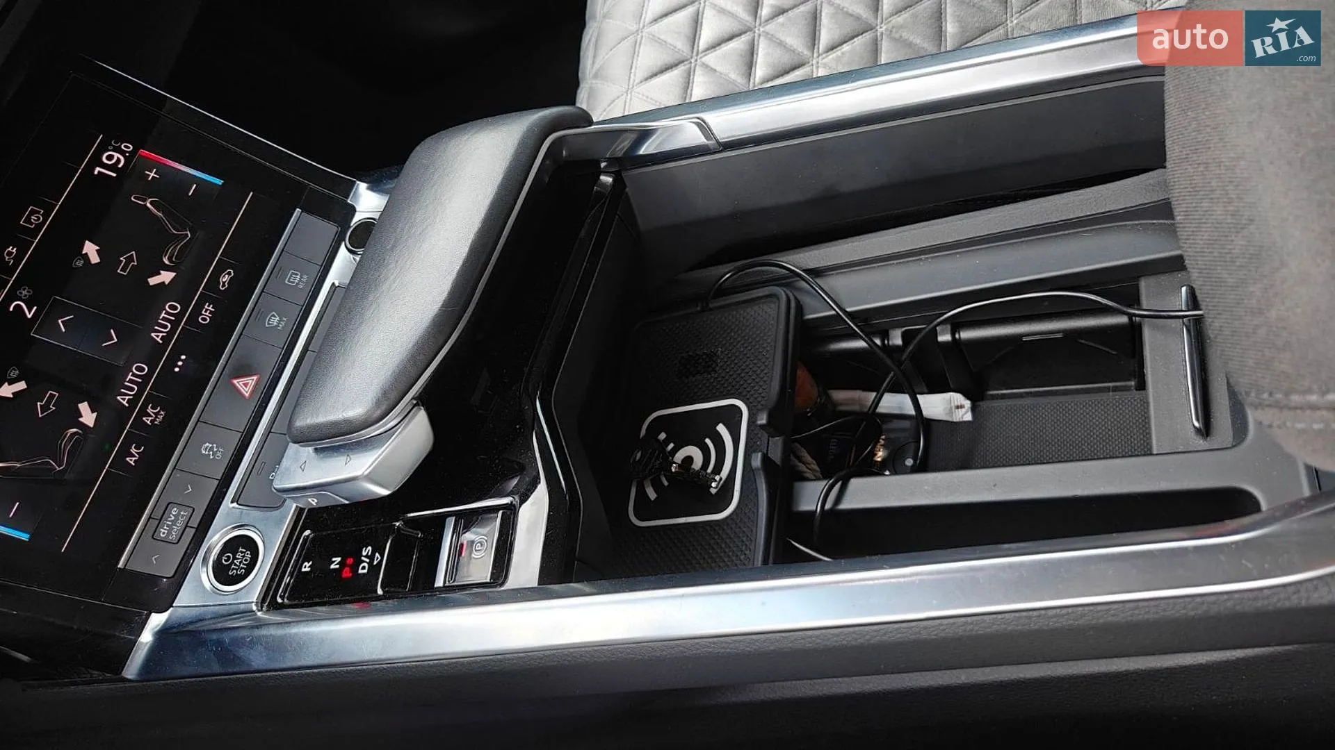 2021 Audi e-tron - мініатюра 29