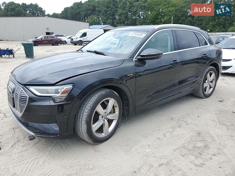 Audi e-tron 2019