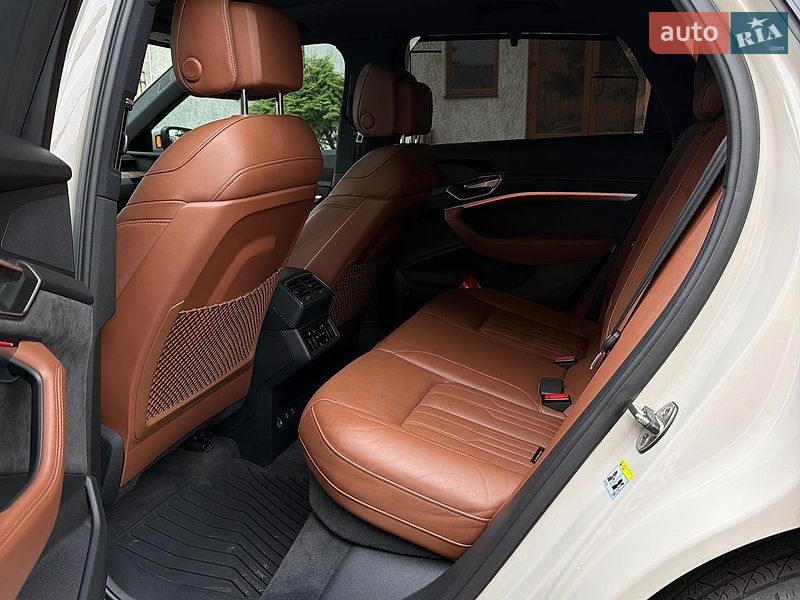 Внедорожник / Кроссовер Audi e-tron 2021 в Львове фото 20 Внедорожник / Кроссовер Audi e-tron 2021 в Львове