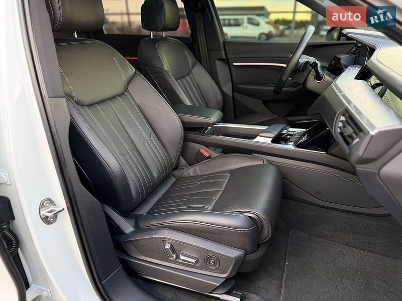 Внедорожник / Кроссовер Audi e-tron 2022 в Львове