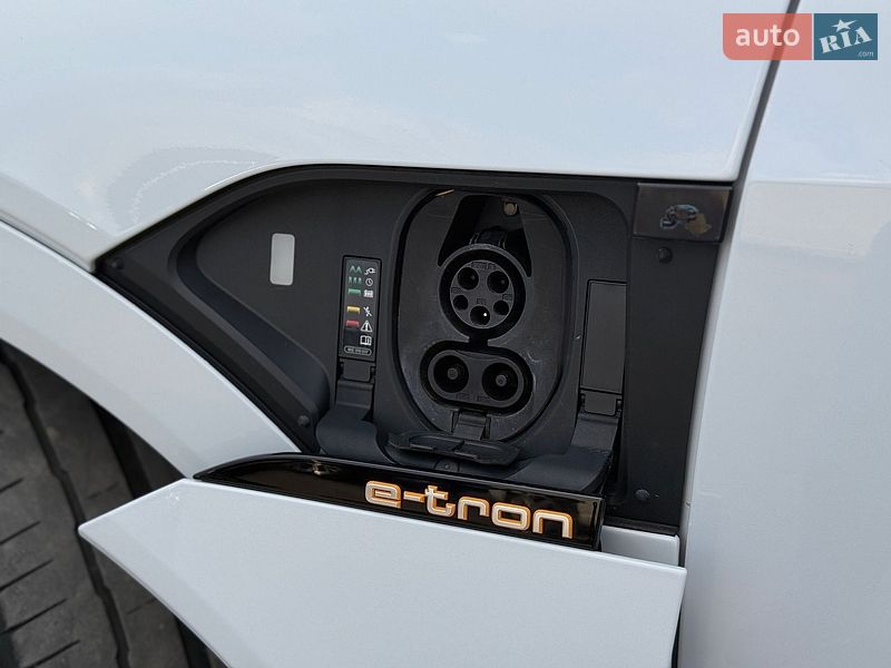Внедорожник / Кроссовер Audi e-tron 2022 в Львове