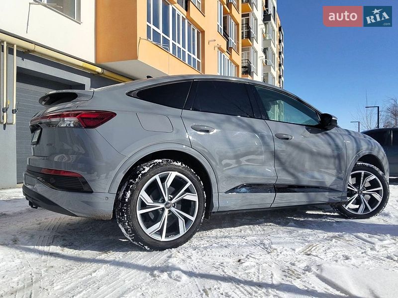 Позашляховик / Кросовер Audi e-tron 2023 в Києві