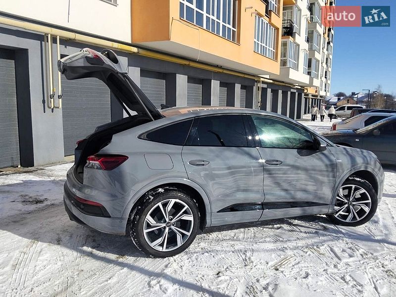 Позашляховик / Кросовер Audi e-tron 2023 в Києві