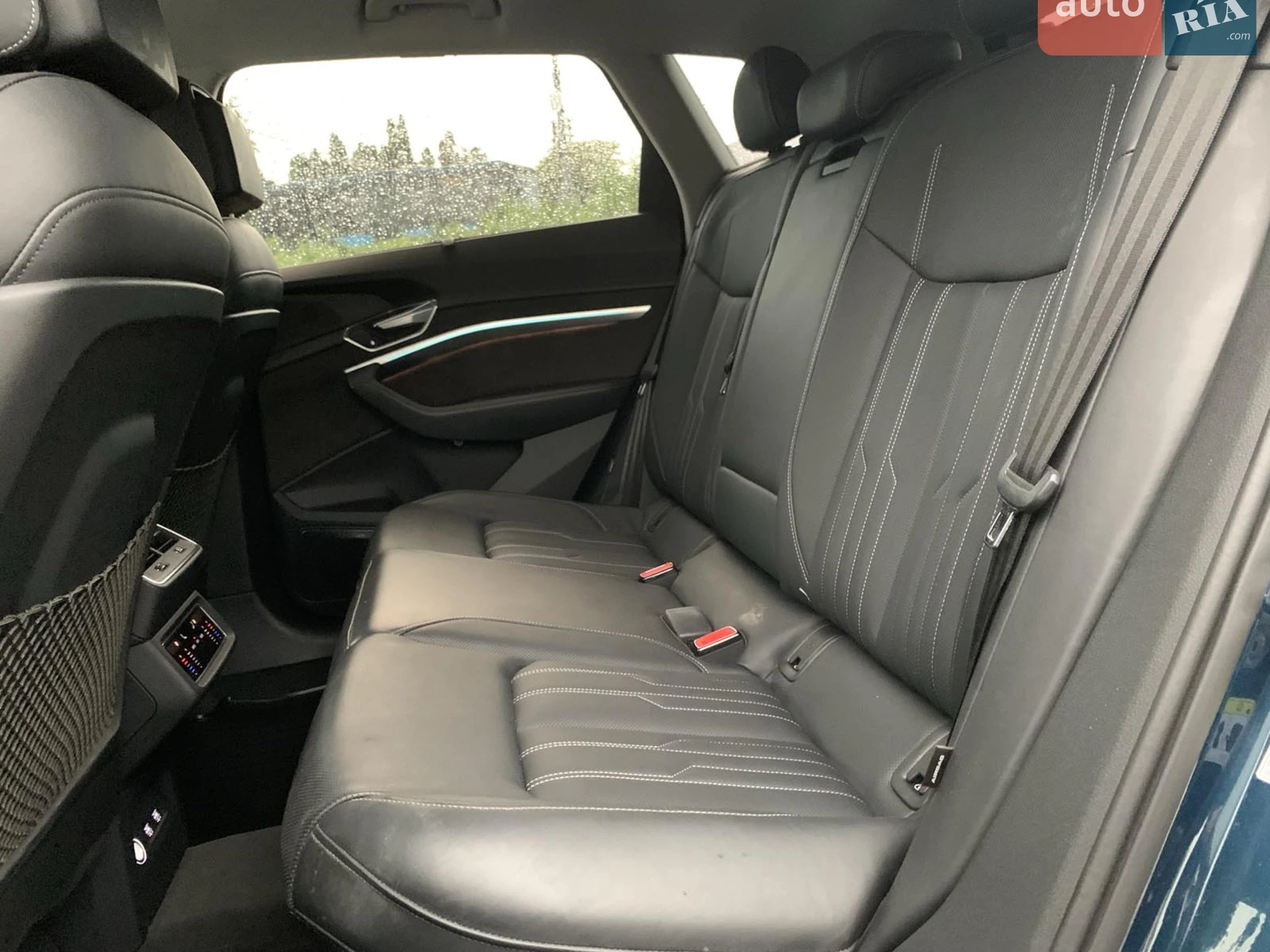 2019 Audi e-tron - мініатюра 28