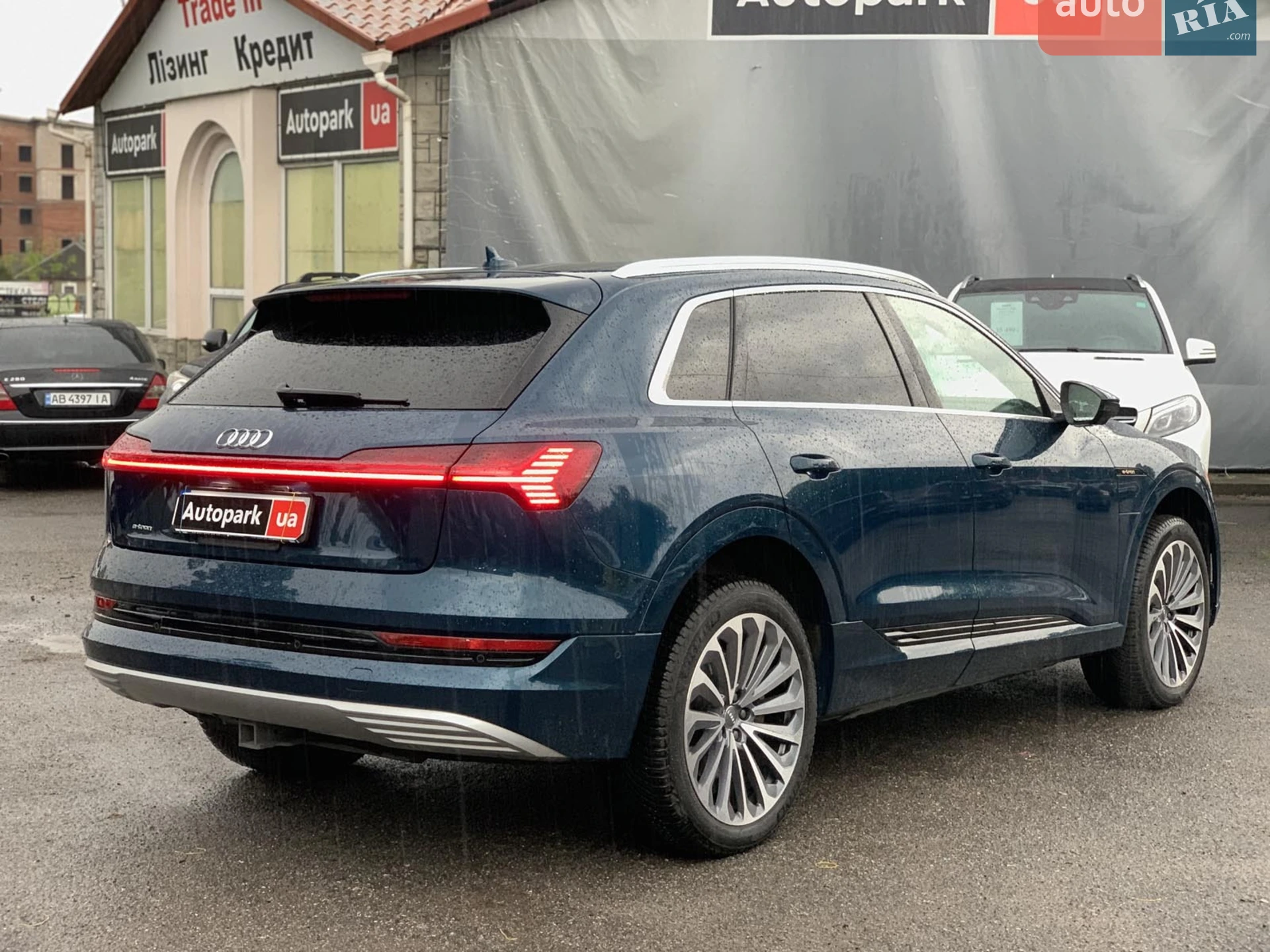 2019 Audi e-tron - мініатюра 5