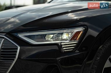 Внедорожник / Кроссовер Audi e-tron 2022 в Черновцах