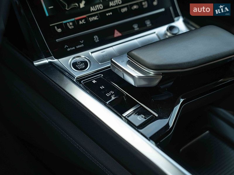 Внедорожник / Кроссовер Audi e-tron 2022 в Черновцах