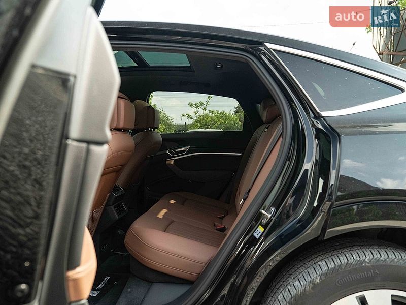 Внедорожник / Кроссовер Audi e-tron 2022 в Черновцах