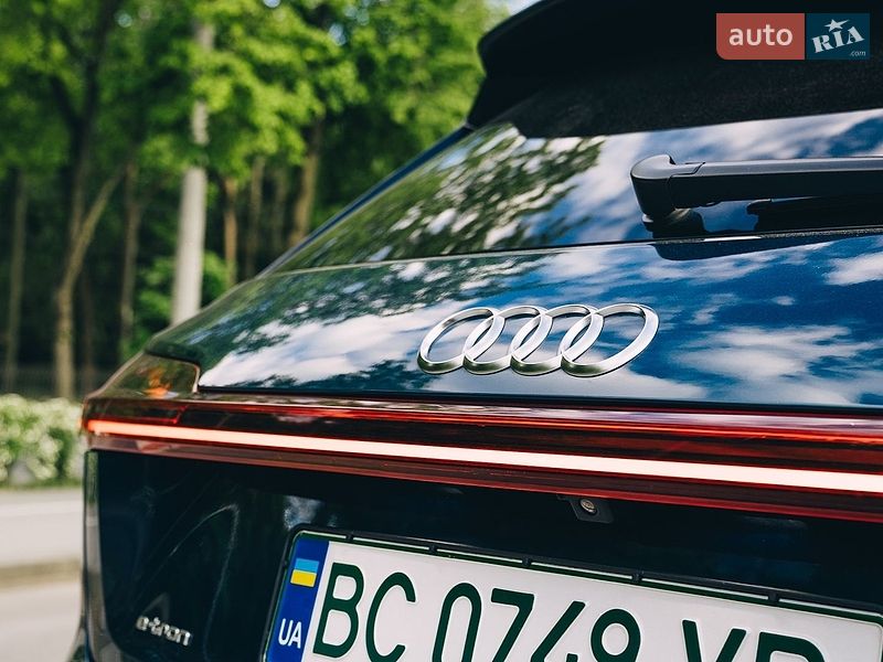 Позашляховик / Кросовер Audi e-tron 2020 в Львові