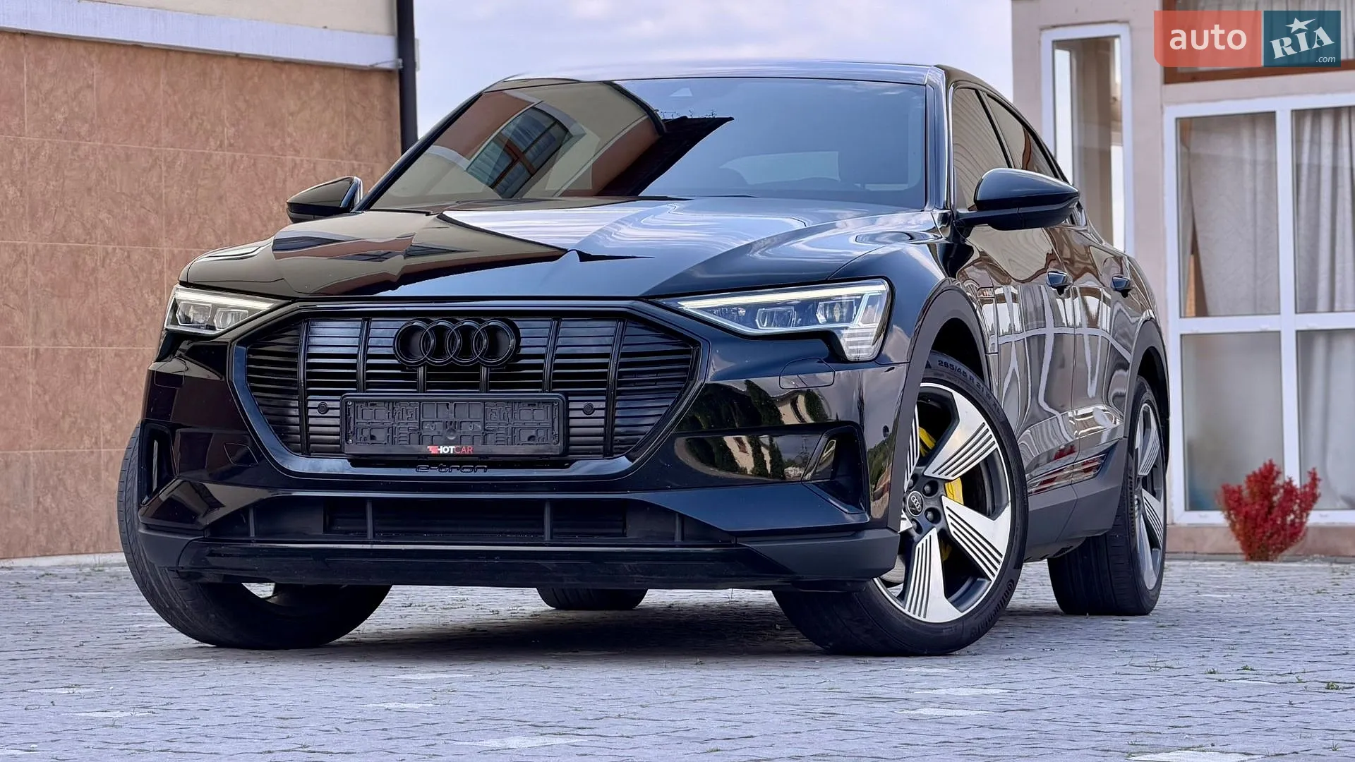 2021 Audi e-tron - мініатюра 3