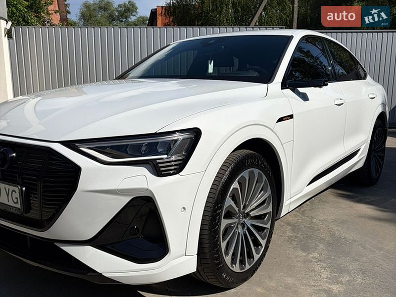 Audi e-tron 2021