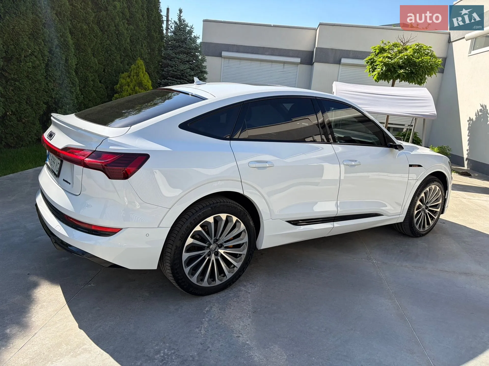 2021 Audi e-tron - мініатюра 6