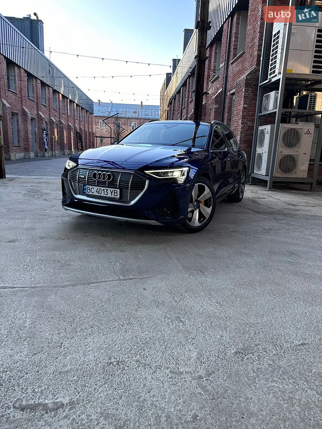 2020 Audi e-tron - мініатюра 12