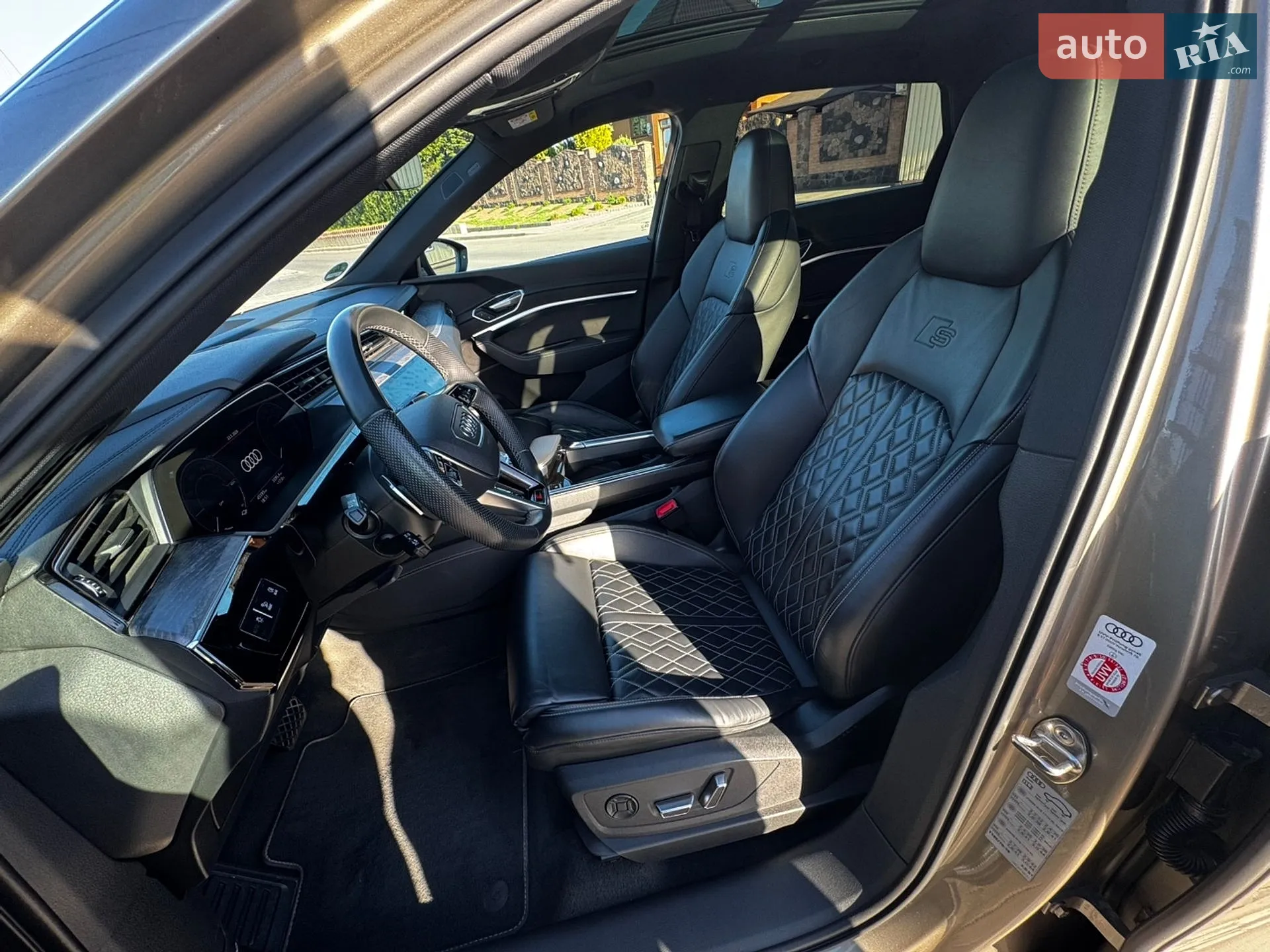 2021 Audi e-tron - мініатюра 11