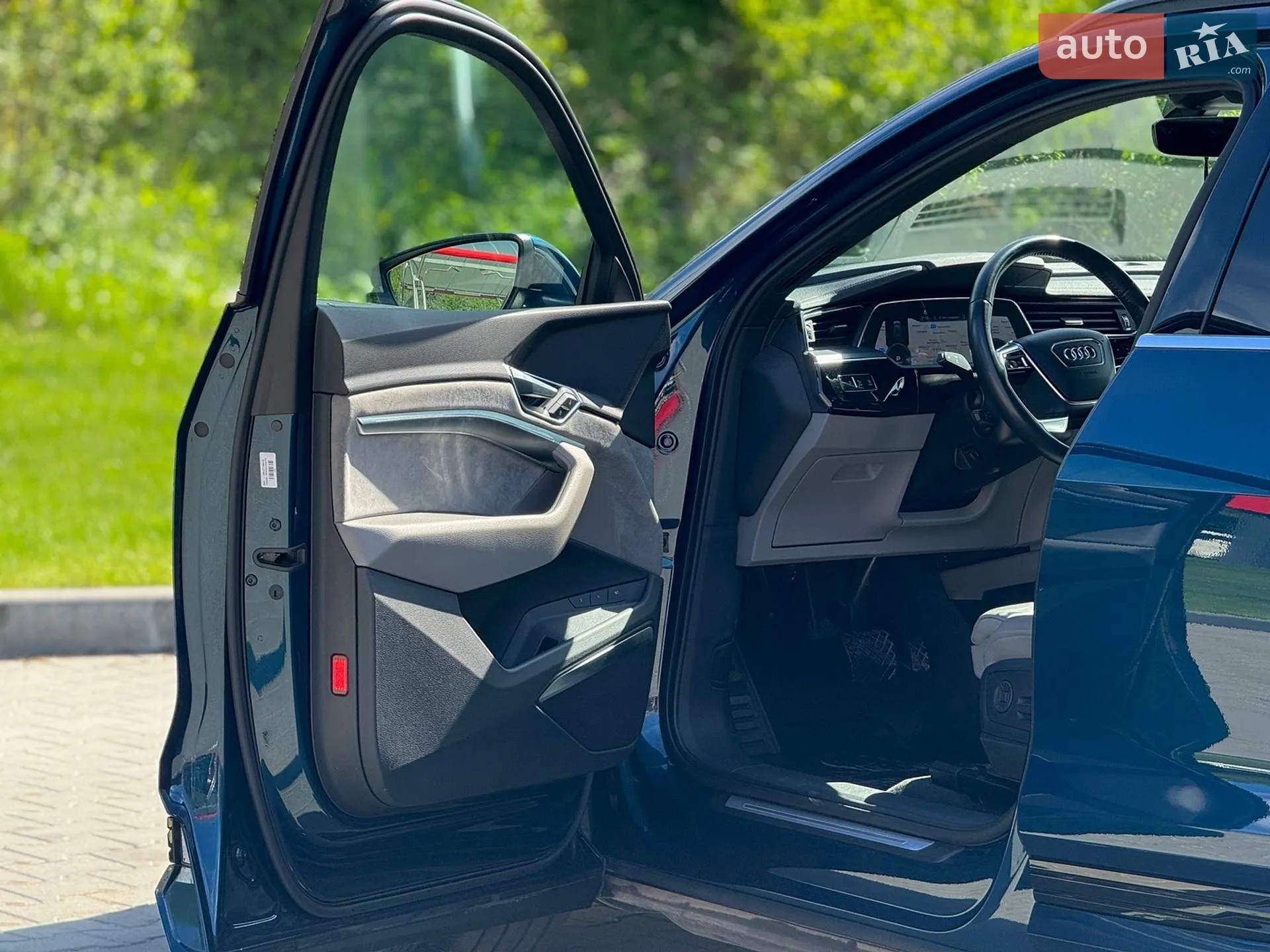 2018 Audi e-tron - мініатюра 32