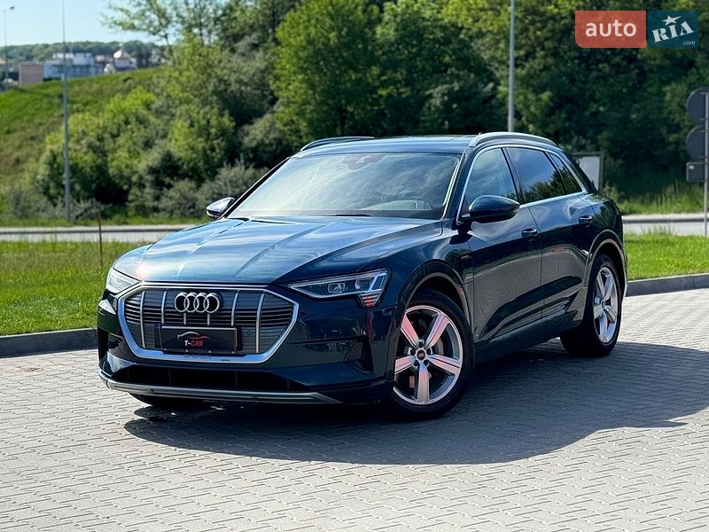 Audi e-tron 2021