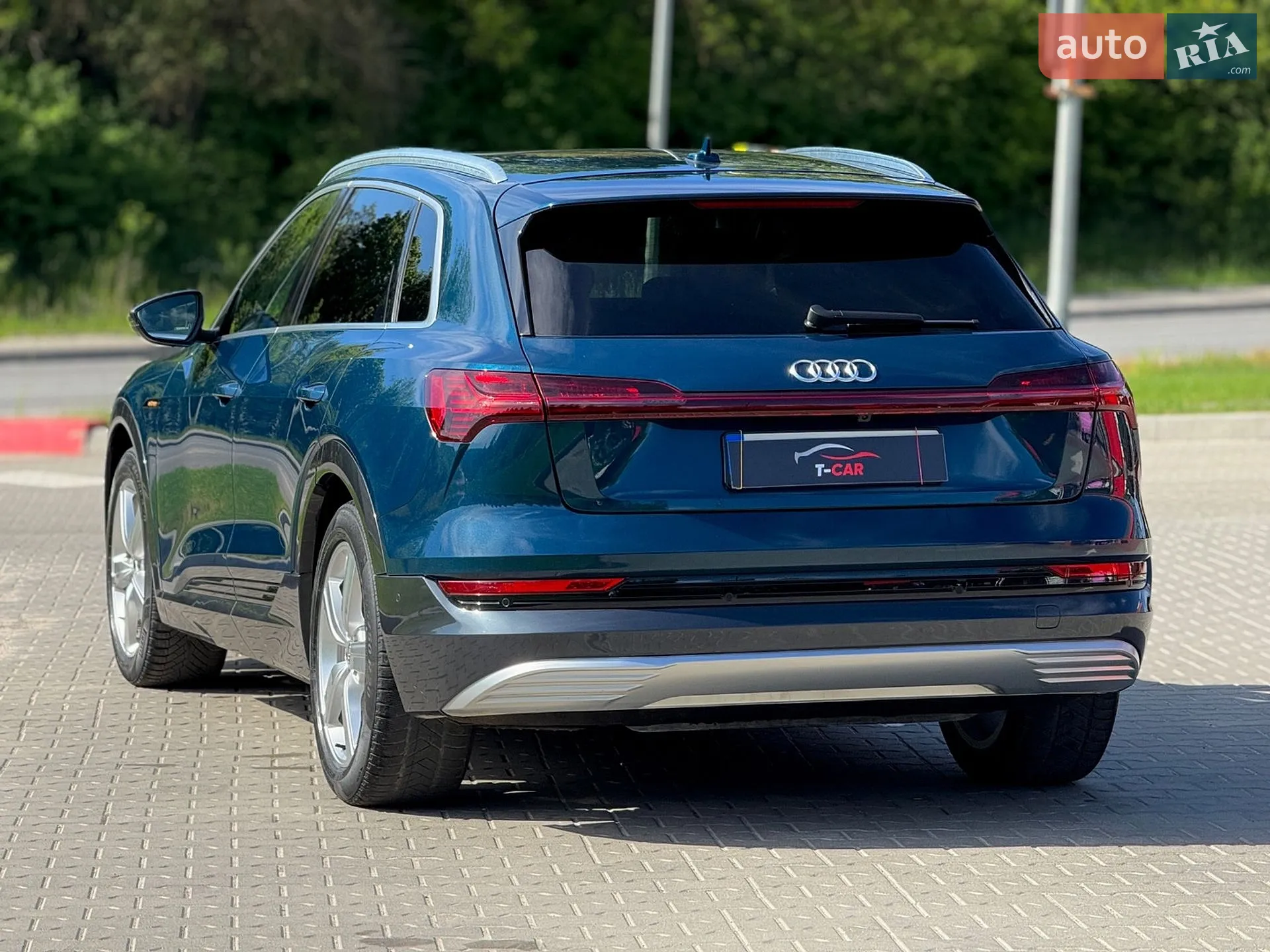 2021 Audi e-tron - мініатюра 15