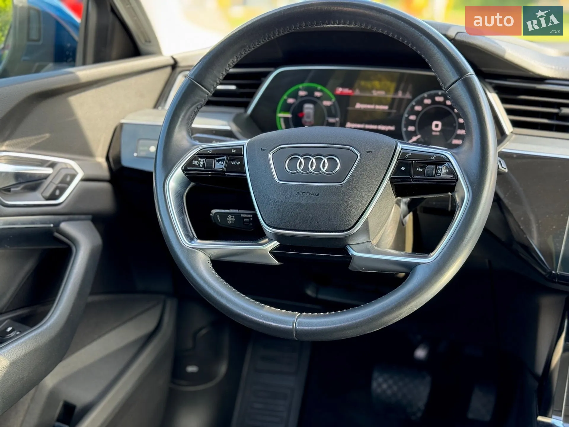 2021 Audi e-tron - мініатюра 30
