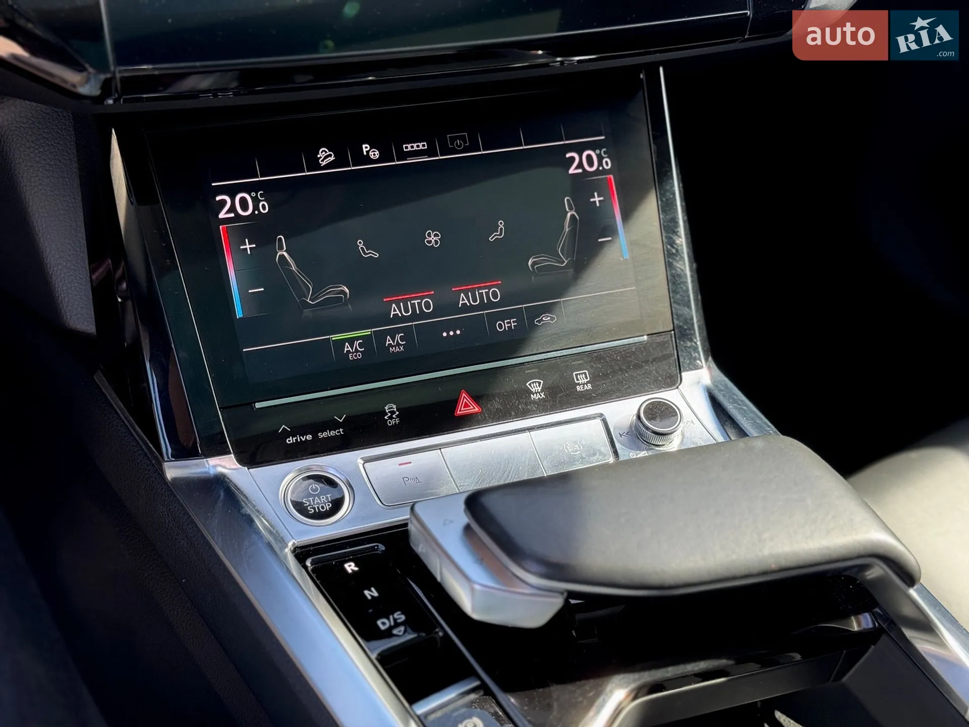 2021 Audi e-tron - мініатюра 40