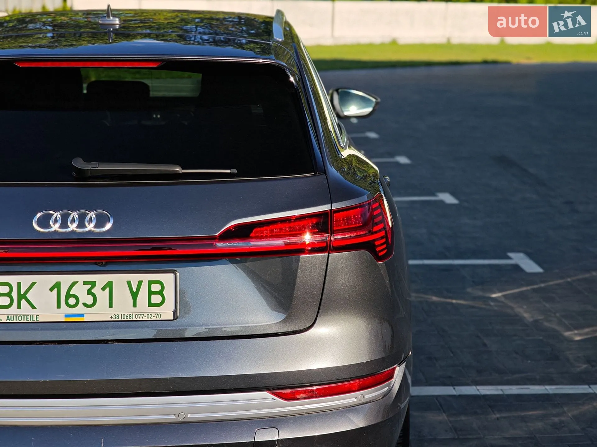 2019 Audi e-tron - мініатюра 7