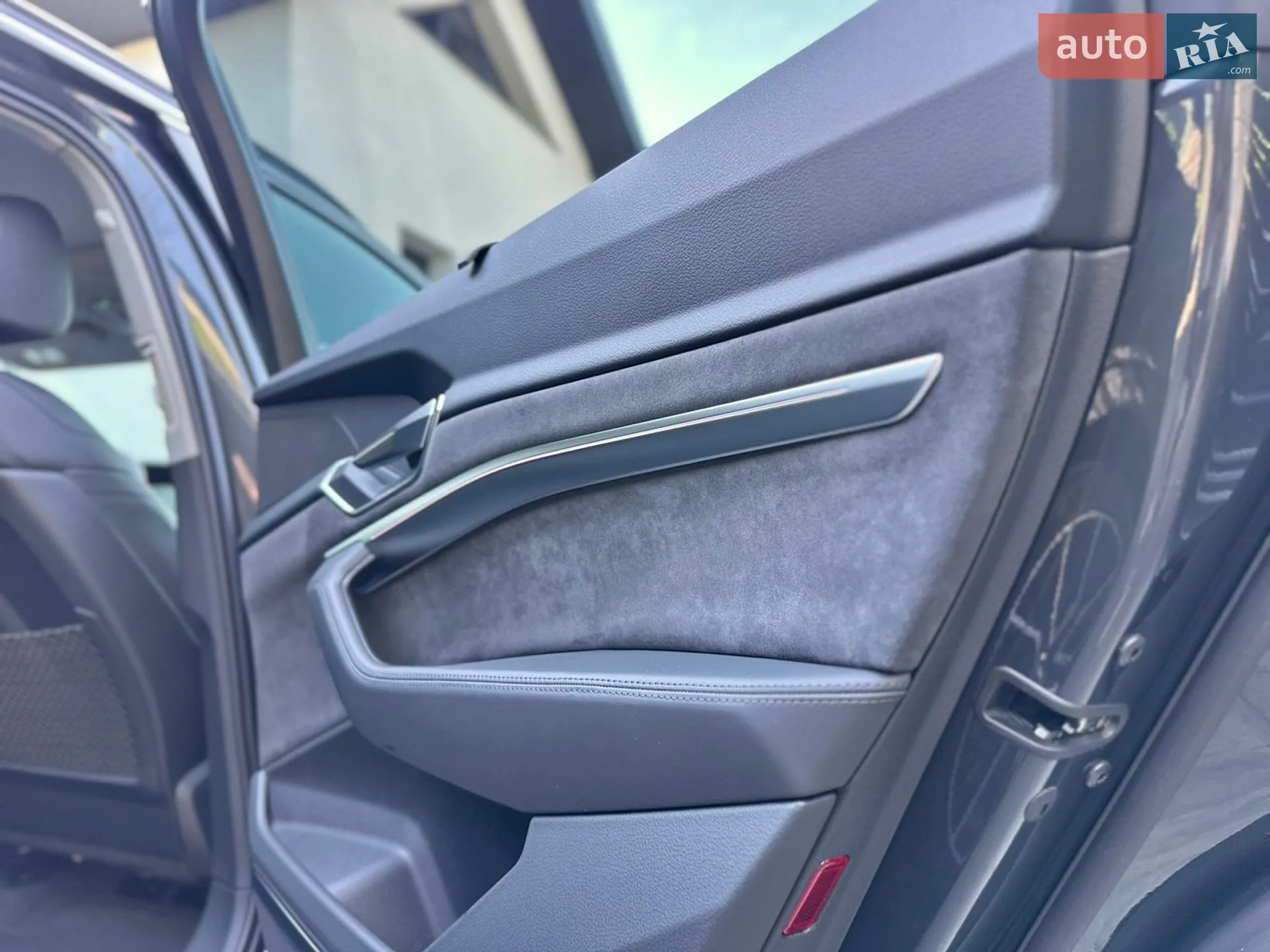 2020 Audi e-tron - мініатюра 84