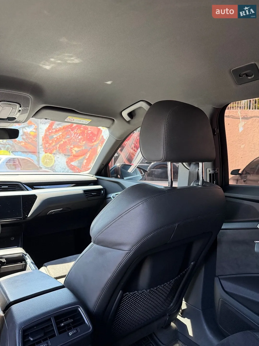 2019 Audi e-tron - мініатюра 36
