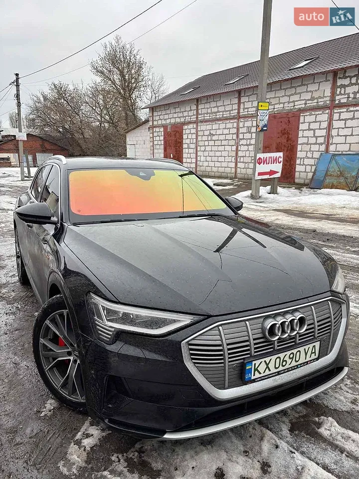 2020 Audi e-tron - мініатюра 20