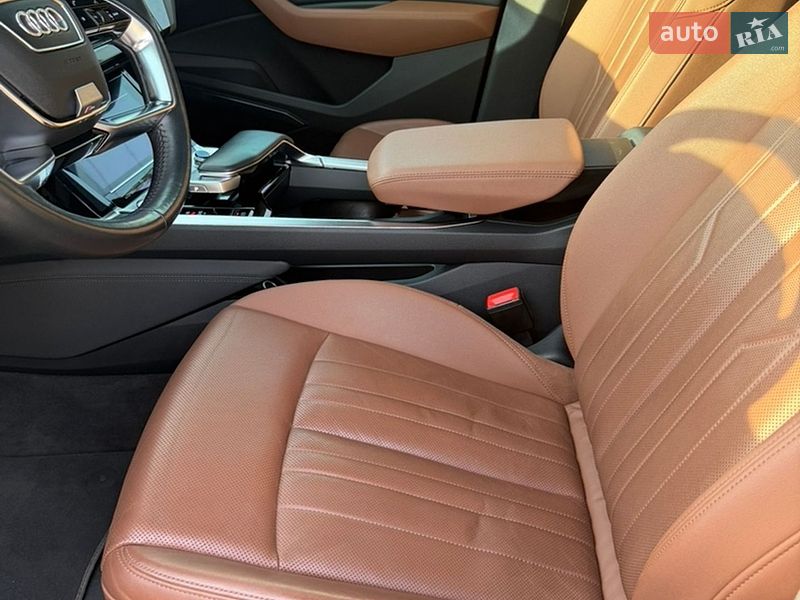 Внедорожник / Кроссовер Audi e-tron 2019 в Черноморске