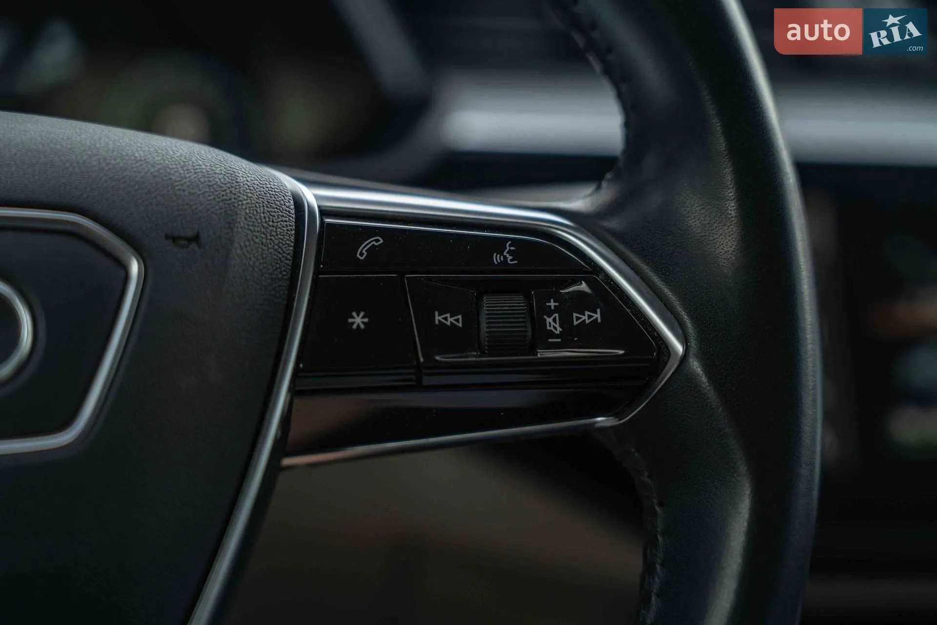 2019 Audi e-tron - мініатюра 36