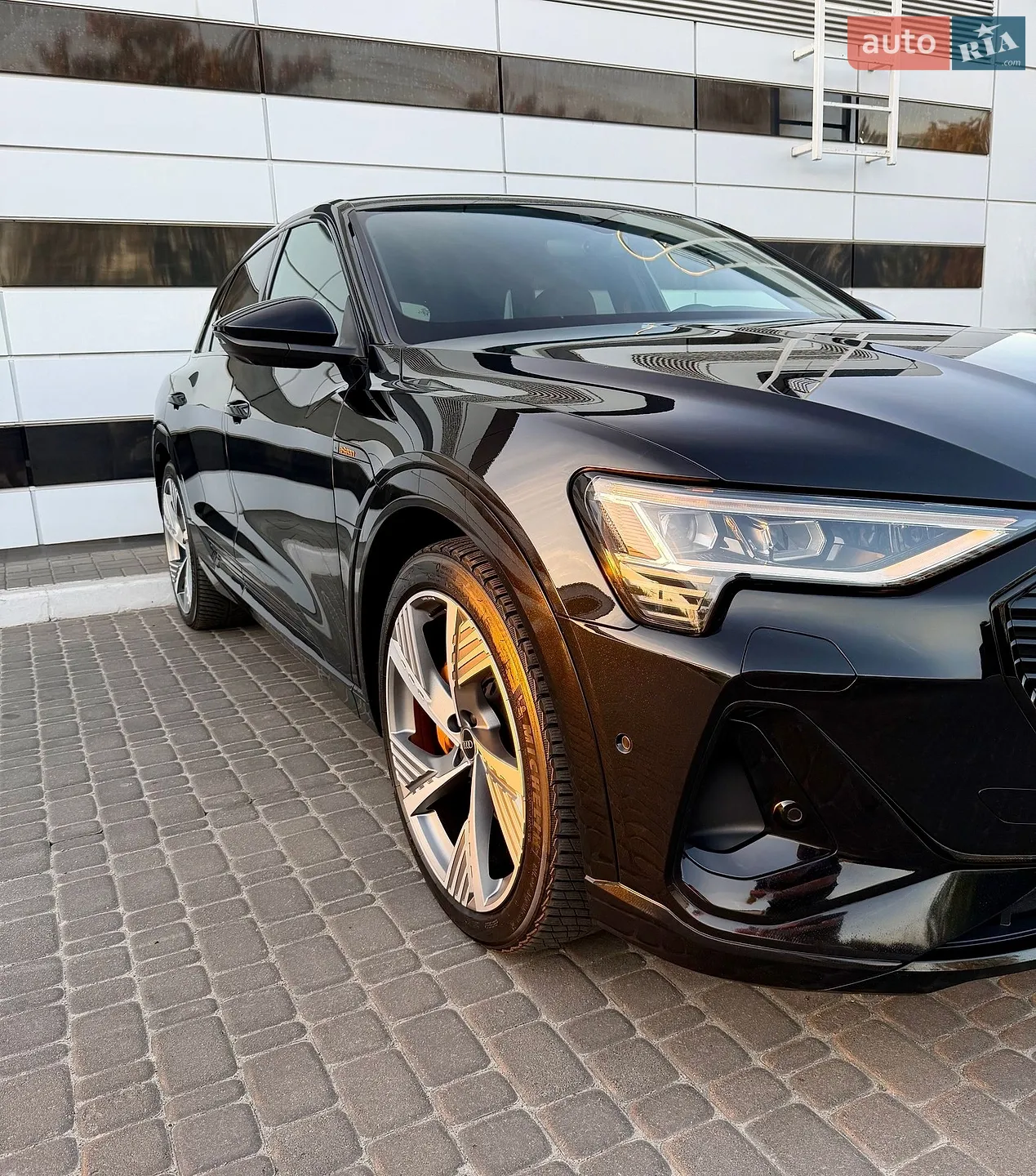 2022 Audi e-tron - мініатюра 8