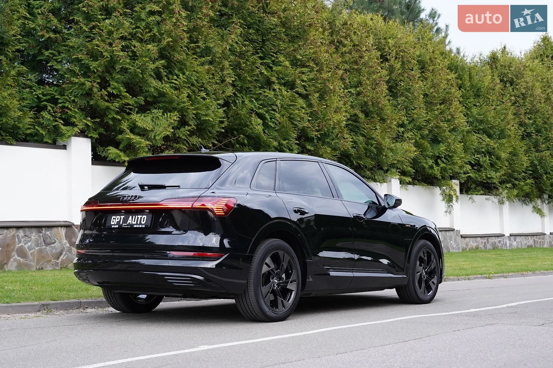 2022 Audi e-tron - мініатюра 8