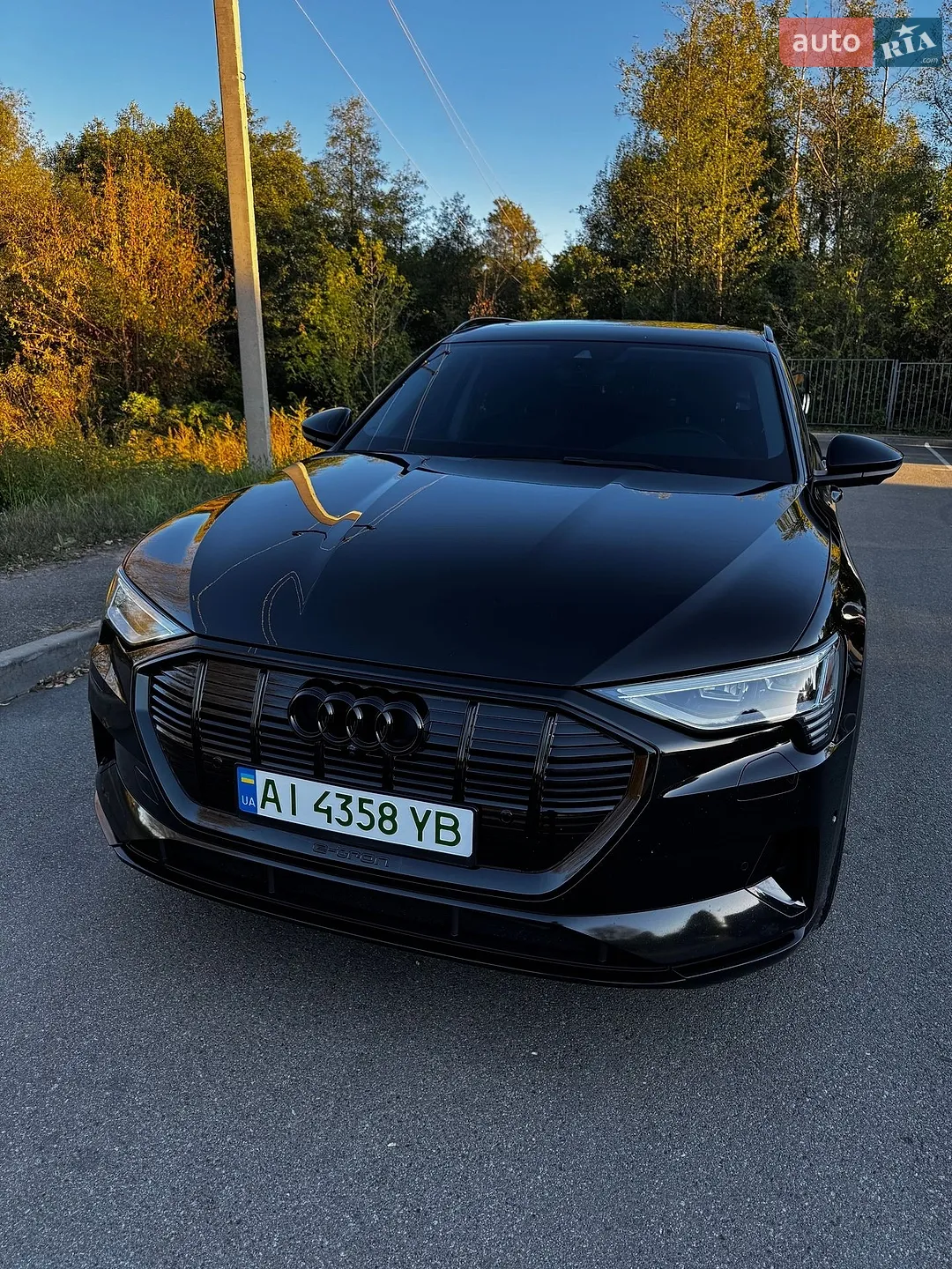 2019 Audi e-tron - мініатюра 2