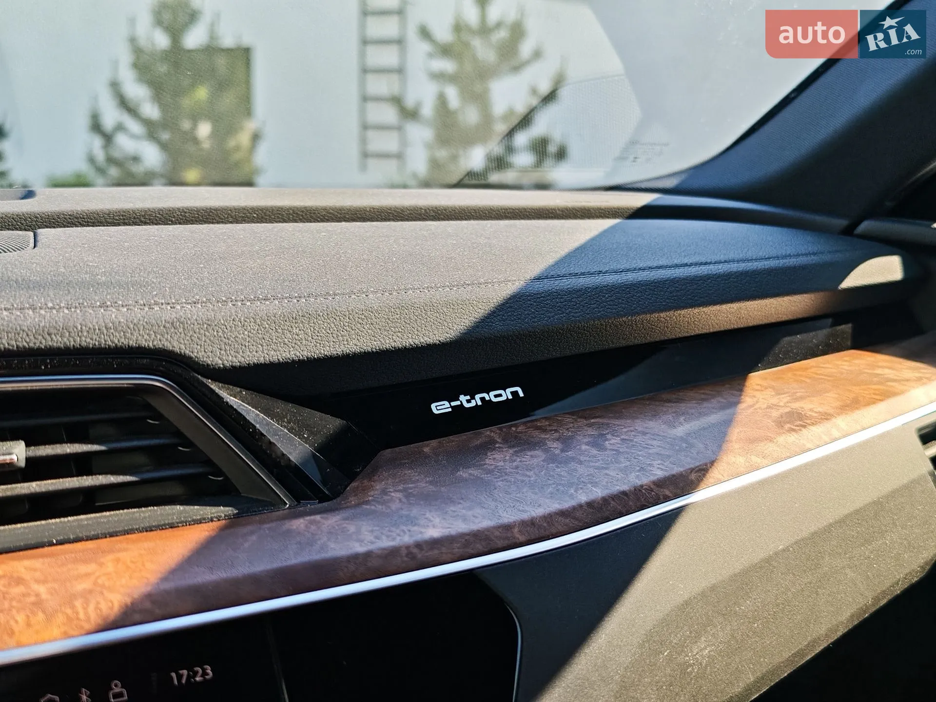 2021 Audi e-tron - мініатюра 22