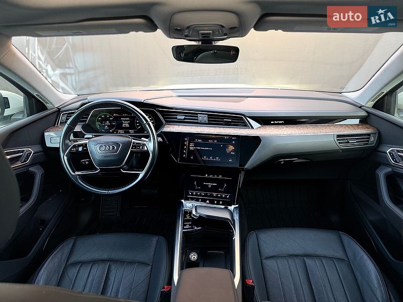 Внедорожник / Кроссовер Audi e-tron 2019 в Львове