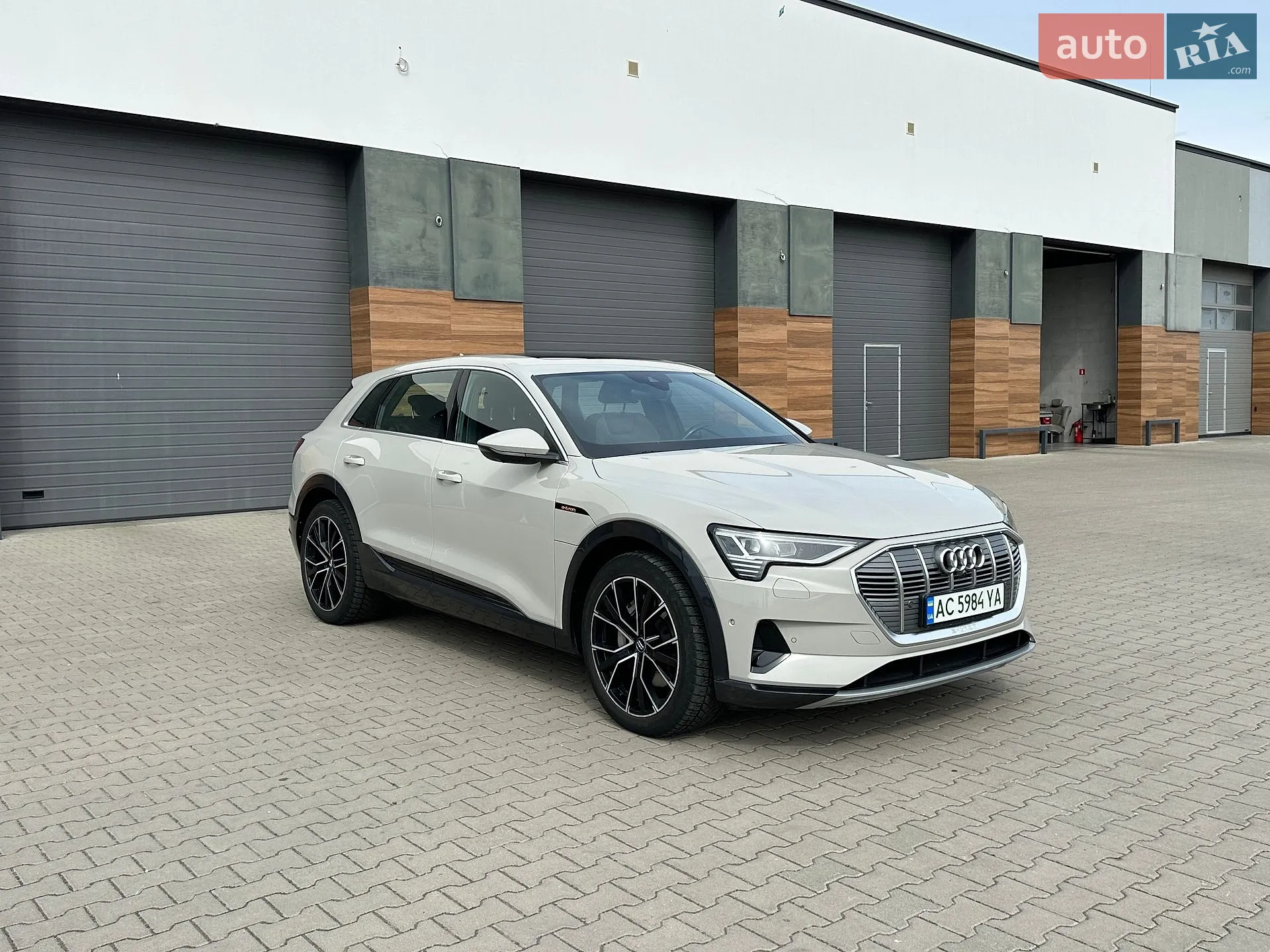 2020 Audi e-tron - мініатюра 19