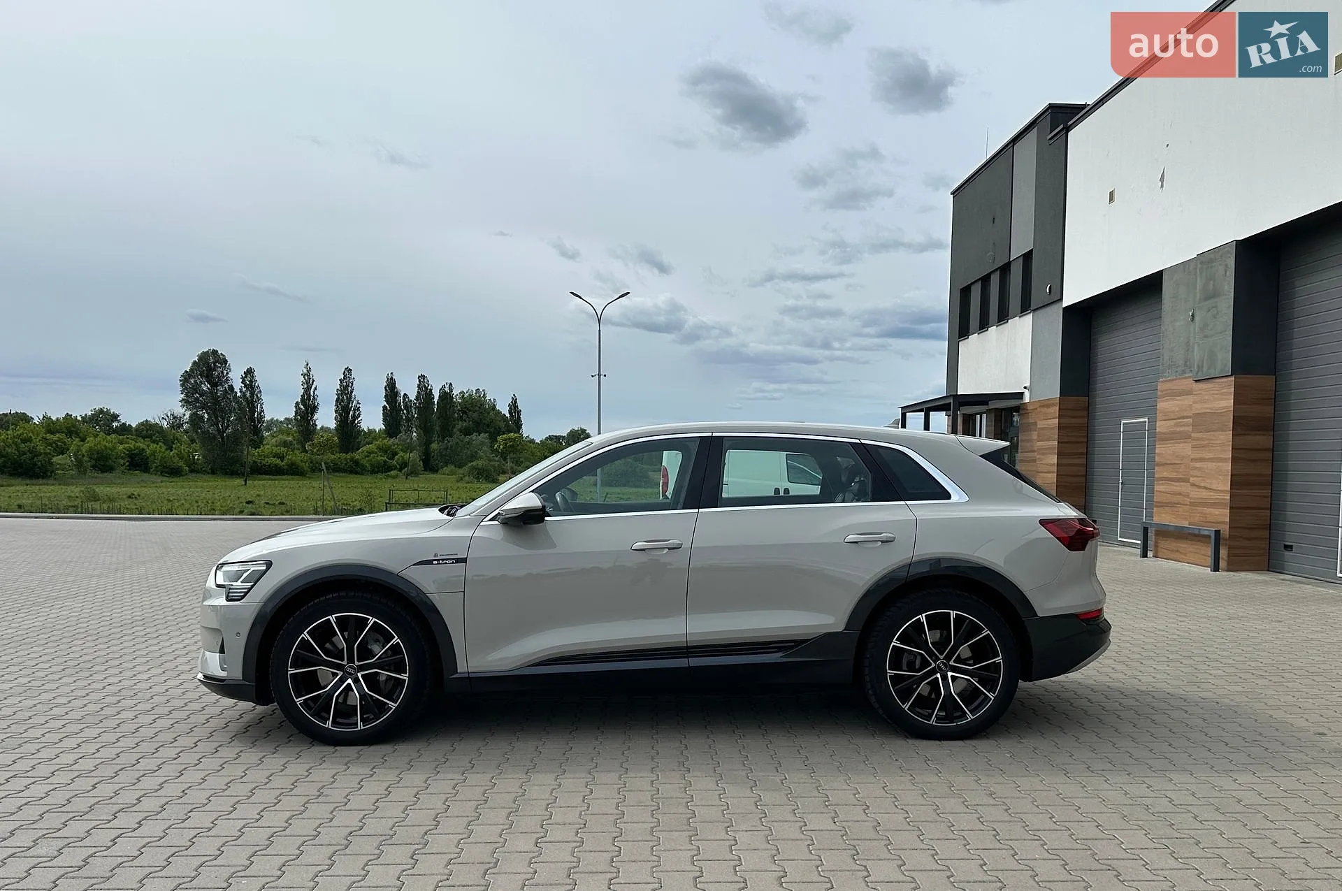 2020 Audi e-tron - мініатюра 29