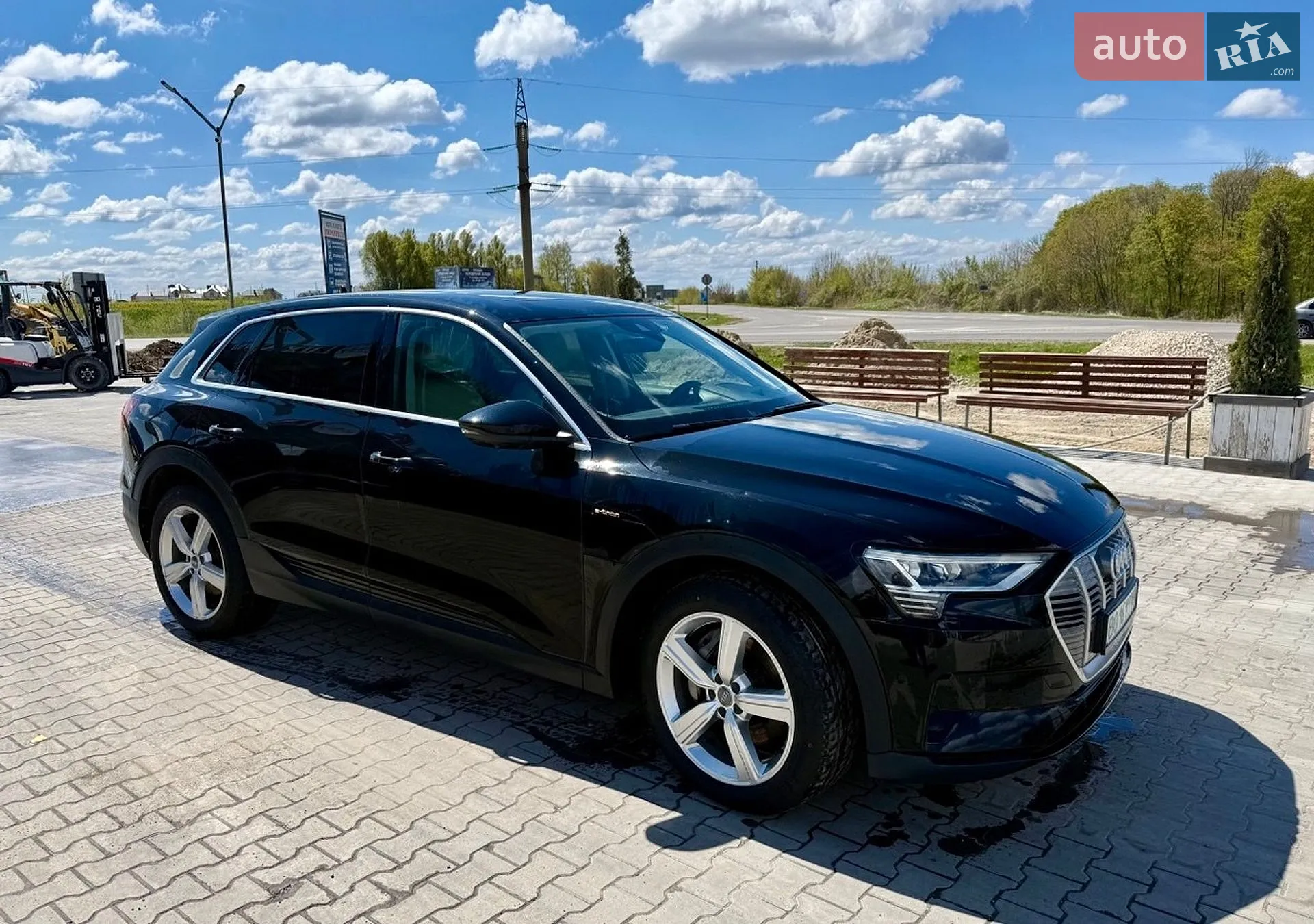 2019 Audi e-tron - мініатюра 28